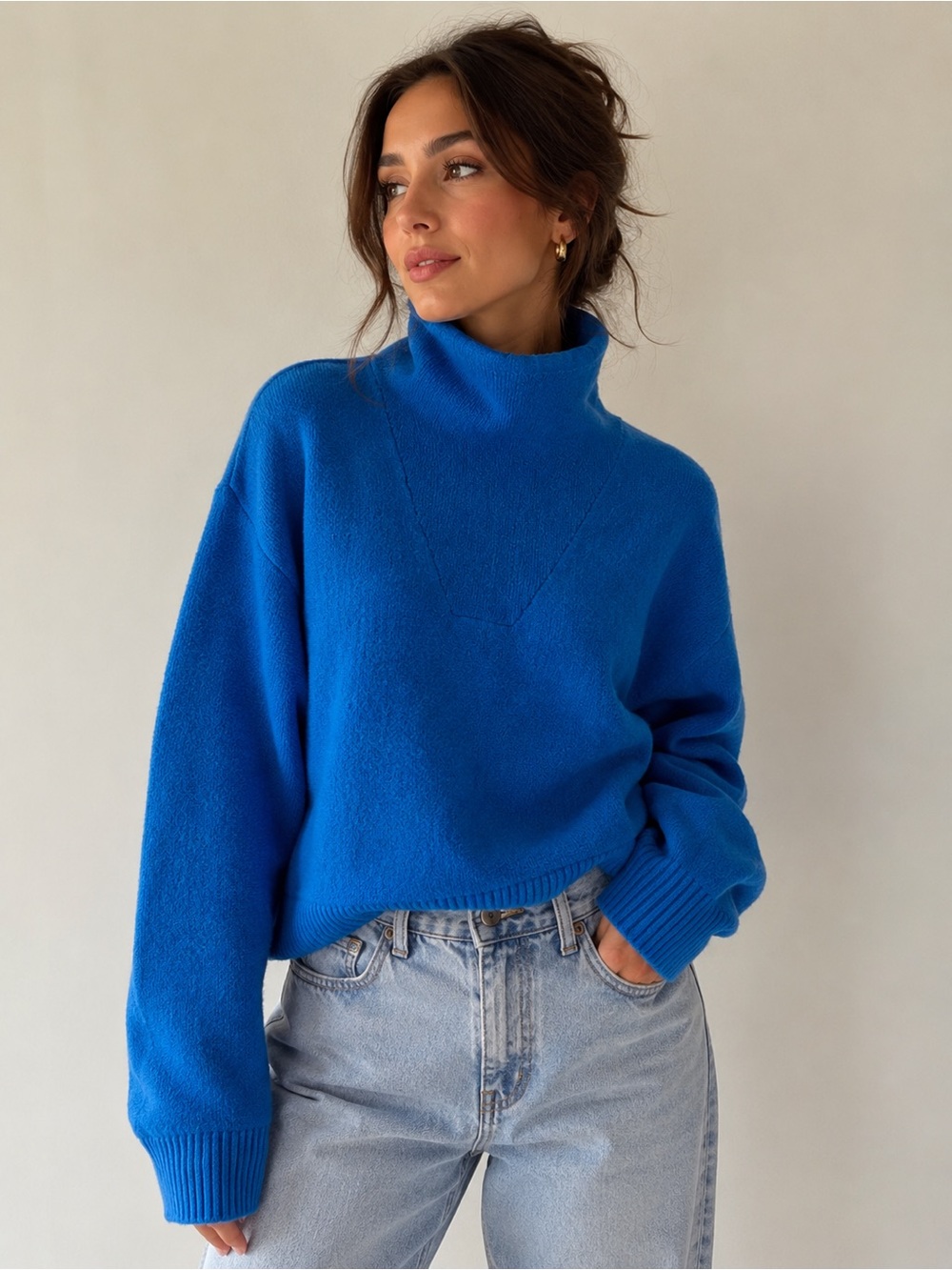 Halston 100%Merino Wool Turtleneck Knit Sweater Royal blue Cozy Size M FallLayer